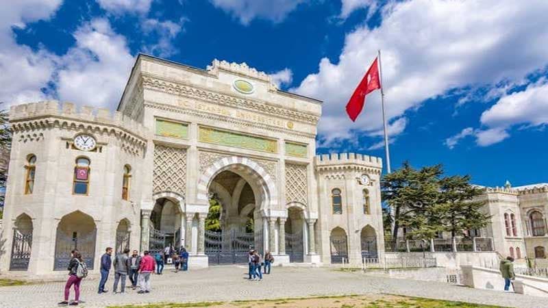 Türkiyədə universitetlərdə ənənəvi təhsil bərpa olunur