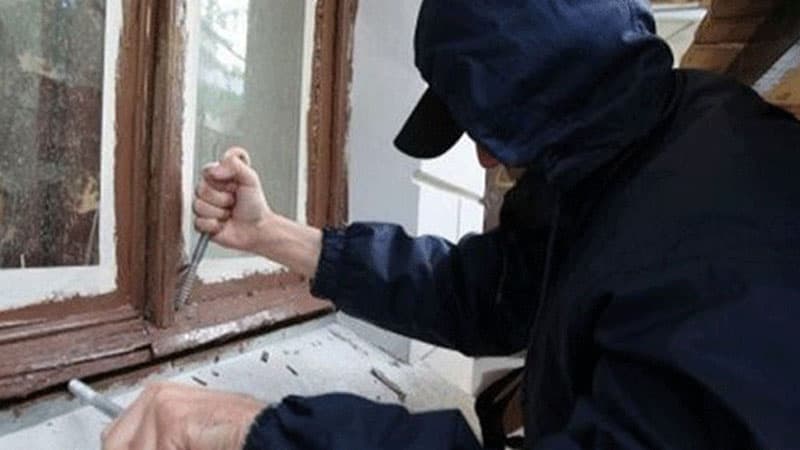 Şərurda ilginc hadisə: Elçiliyə apardıqları kişinin protezini oğurladılar