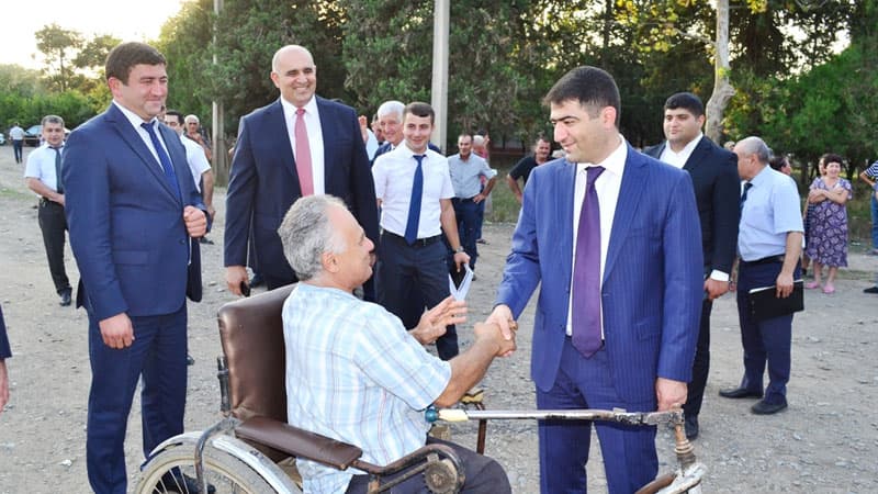 Ağstafanın Qarayazı qəsəbəsində mövcud şərait araşdırıldı (FOTOLAR)