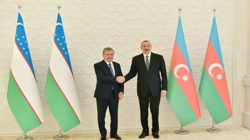 İlham Əliyev Özbəkistan Prezidentini təbrik etdi