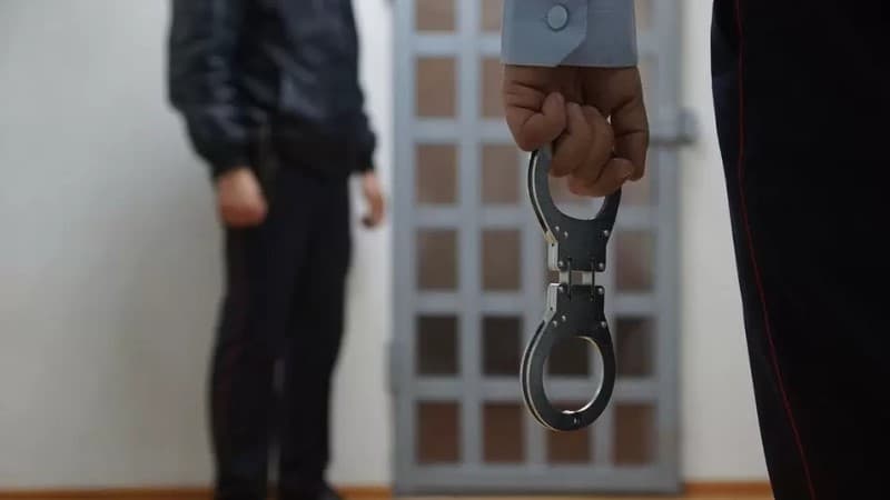 Moskvada universitet direktoru dələduzluğa görə saxlanıldı: 500 milyonluq yeyinti
