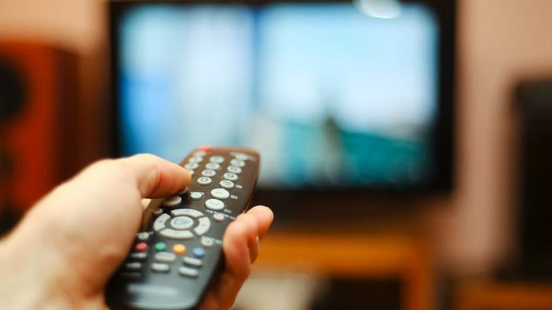 Azərbaycanda televiziya və radioların fəaliyyətində fasilə yarandı (SƏBƏB)