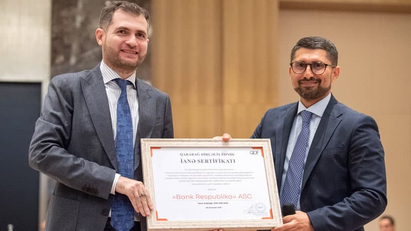 “Bank Respublika”nın Müşahidə Şurasının sədrinə “Qarabağ Dirçəliş Fondu”nun xüsusi sertifikatı təqdim olundu