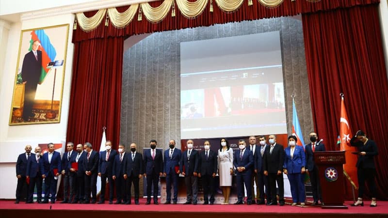 Bakıda Beynəlxalq TURAZ Akademiyası Konqresi işə başladı (FOTOLAR)