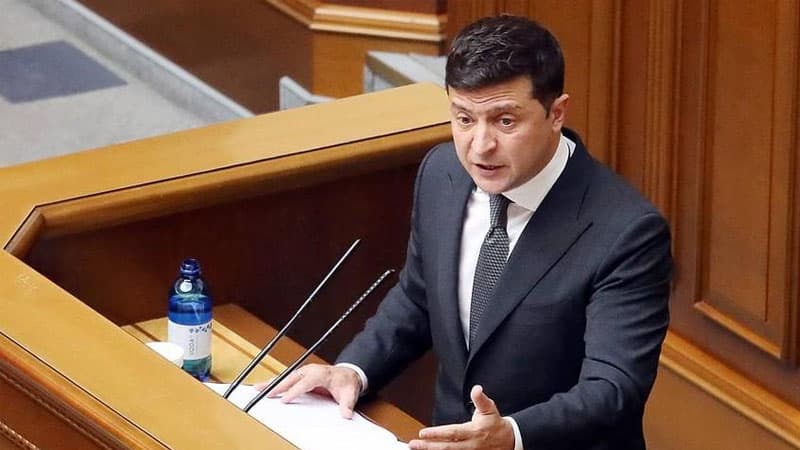 Zelenski Rusiya ilə genişmiqyaslı müharibə anonsu verdi