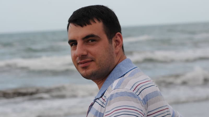 Ey AFFA, belə məşqçi nəyimizə lazımdır?