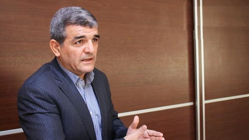 "Müəllim kasıbdırsa, nəqliyyat işləmirsə, nə etməlidir?" - Deputat