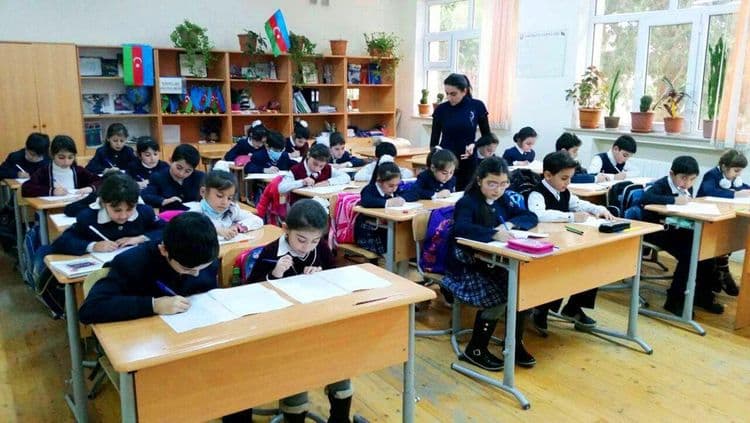 Şagirdlərin yerdəyişməsi dayandırıldı
