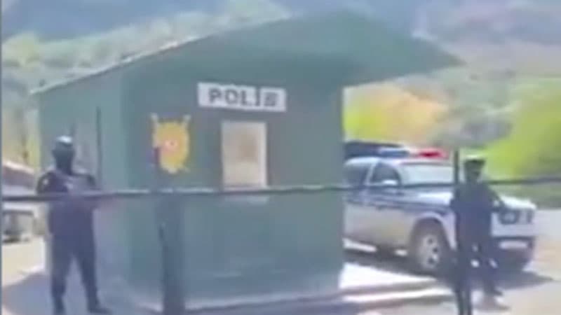 Gorus-Qafan yolundakı polis postundan VİDEO
