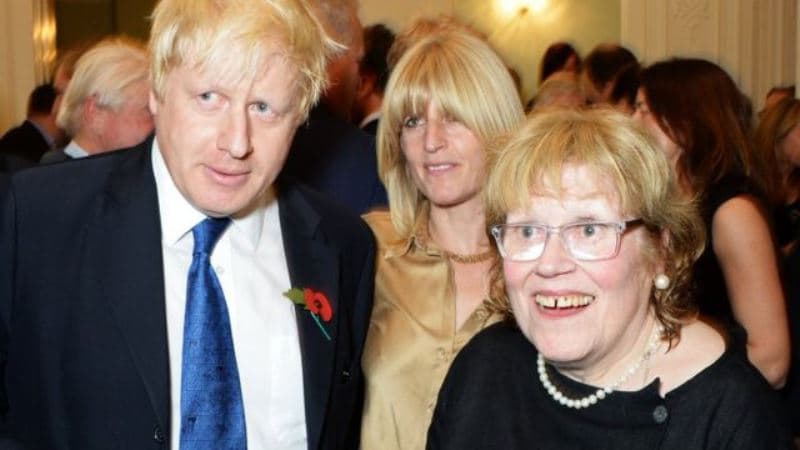 Boris Consonun anası London xəstəxanasında dünyasını dəyişdi