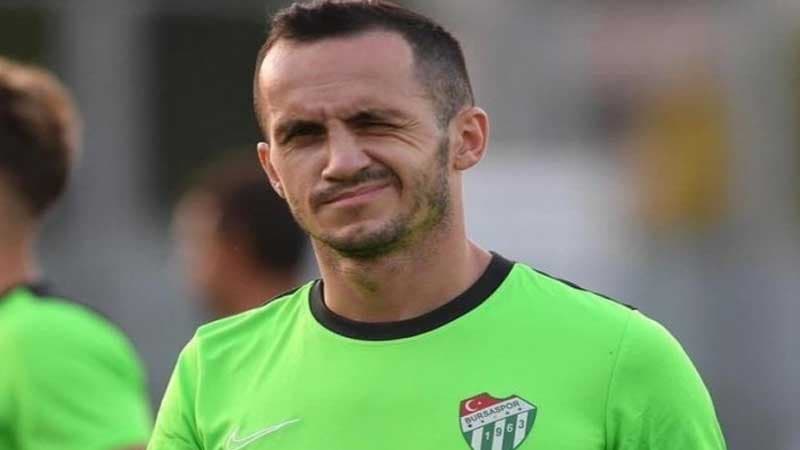 "Bursaspor"un baş məşqçisi xüsusi görüşdə Namikə nə deyib?