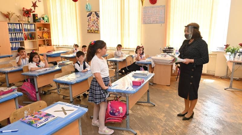 Peyvənd olunan təhsil işçilərinin sayı açıqlandı