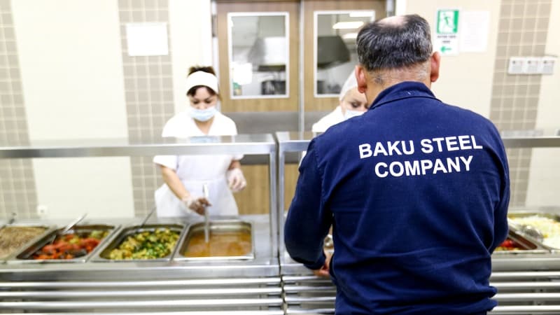 Yenilənən “Baku Steel Company”də işçilərə diqqət və qayğı artırılır