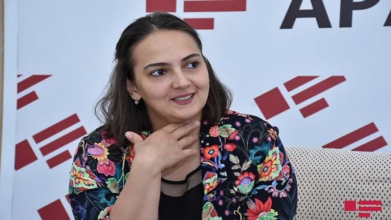 Güllü Muradova Ağdamda: Səxavətin qəbri üstdə ağladı (VİDEO)