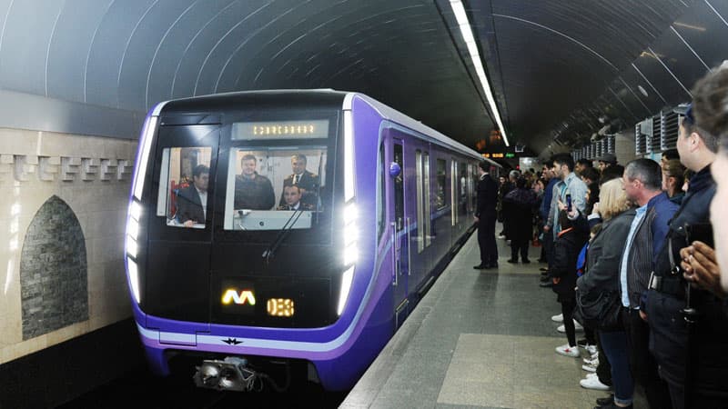Bakı metrosu həftəsonları necə işləyəcək?