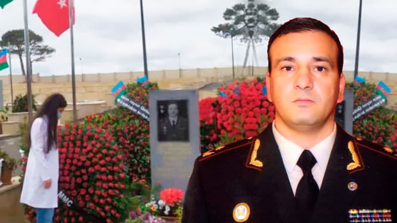 Polad Həşimovun qızından atasının məzarı başında duyğulandıran addım (FOTO)
