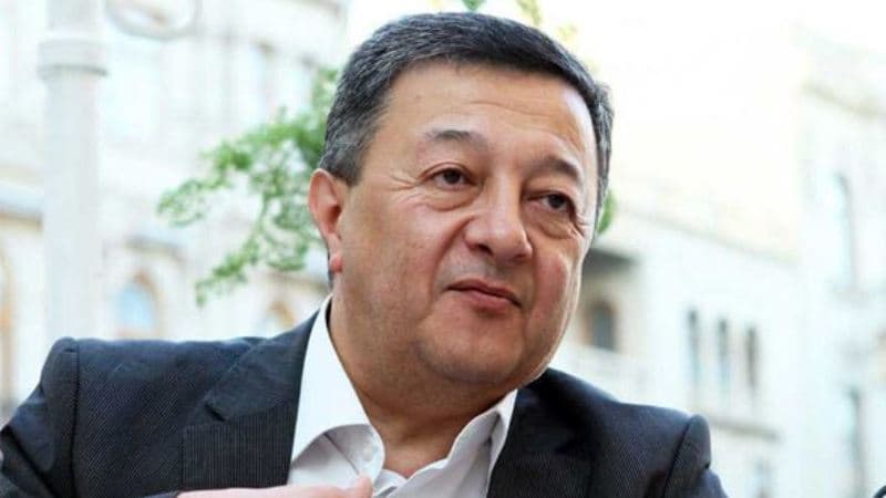 Özəlləşdirmə Azərbaycan Nəşriyyatını xilas edə bilərmi? – Fərqli fikirlər