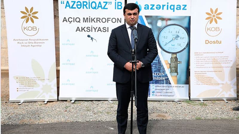 Hövsanda “Açıq mikrofon” aksiyası (FOTOLAR)