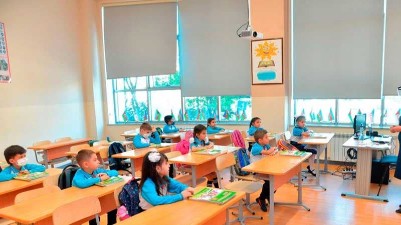 Azərbaycanda məktəb yaşının aşağı endirilməsi təklif edilir