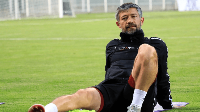 Yığmamızın sabiq üzvü: “Futbolu milli üçün oynamırsan ki...”