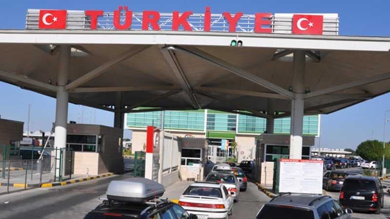 Türkiyə İranla sərhəd keçid məntəqəsini bağlamayıb