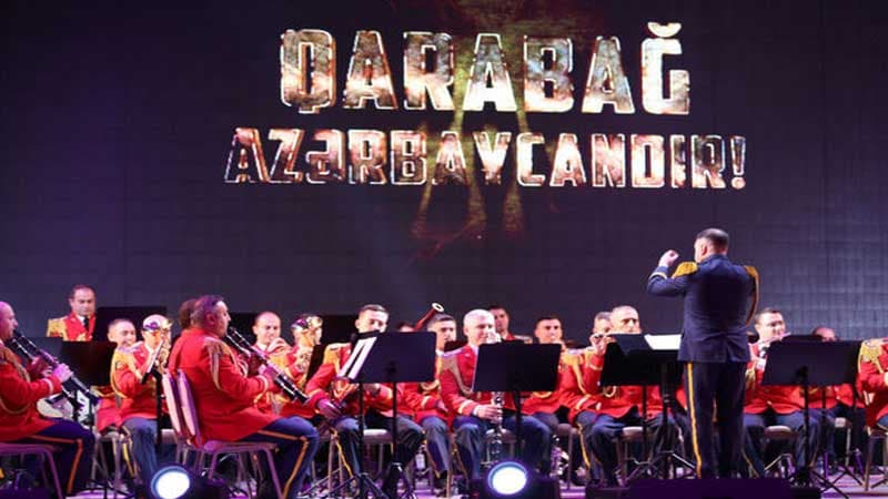 Heydər Əliyev Sarayı ilk tədbirini şəhid və qazi ailələrinə həsr etdi (FOTO)