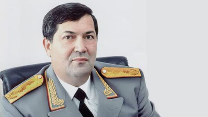 Nazir Ramiz Zeynalovun bacısı oğlunu işdən çıxardı