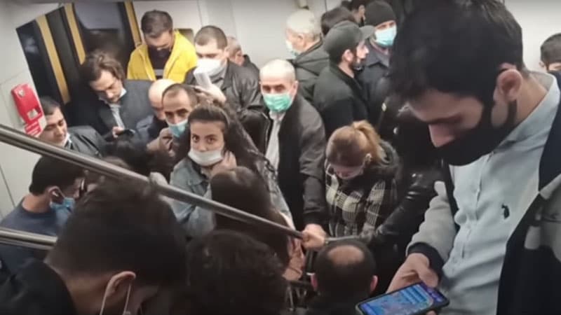 Bakı-Sumqayıt sərnişin qatarında acınacaqlı vəziyyət (VİDEO)