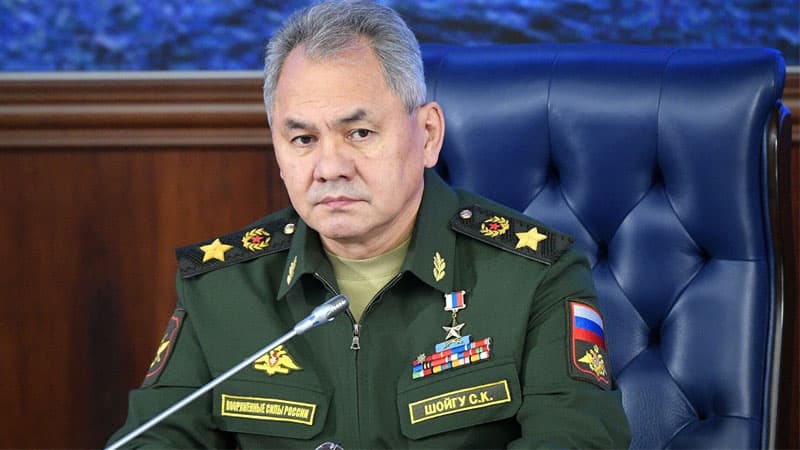 Şoyqu: “NATO qüvvələrini Rusiya ilə sərhədlərə toplayır”