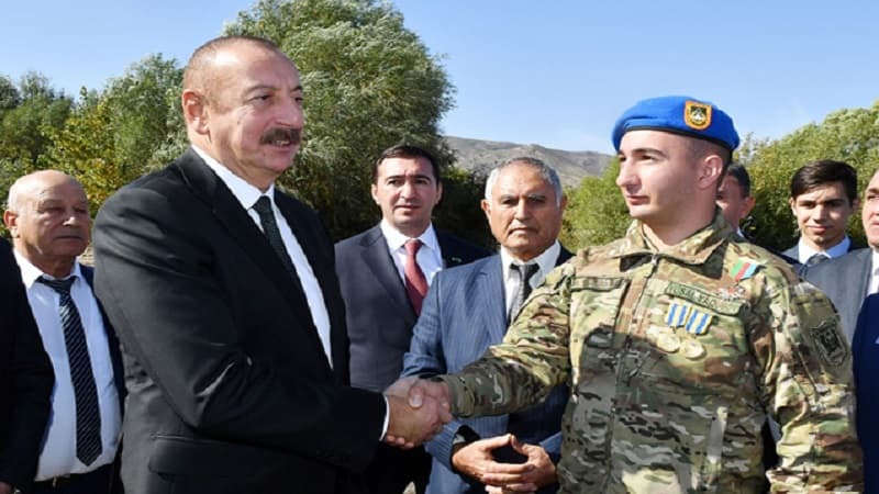Prezidentin 19 yaşlı Vətən Müharibəsi Qəhrəmanı ilə söhbəti (VİDEO)