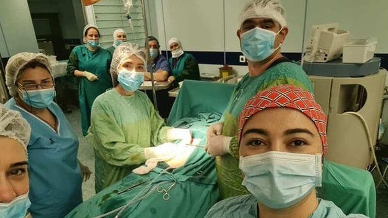 Bakıda 18 yaşlı qızın mədəsindən iki kiloqram “daş” çıxarıldı (FOTO)
