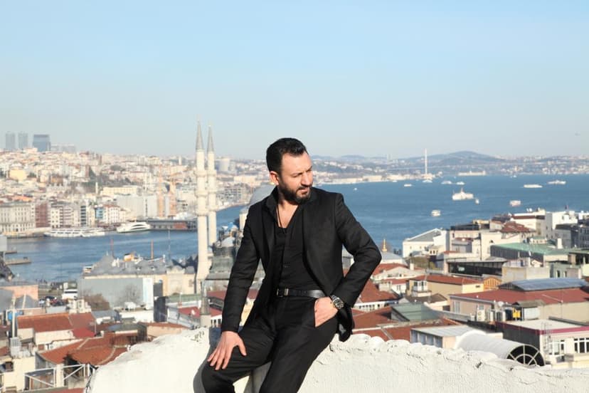 Hakan Berlin qazandığı uğurlarından danışdı