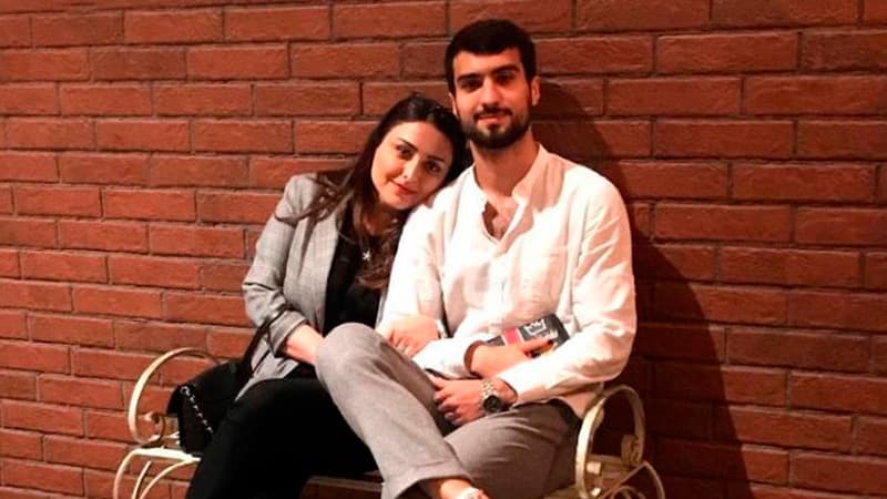 Anasından Mahir Emrelinin spirtli içki ilə şəkilinə reaksiya (FOTO)