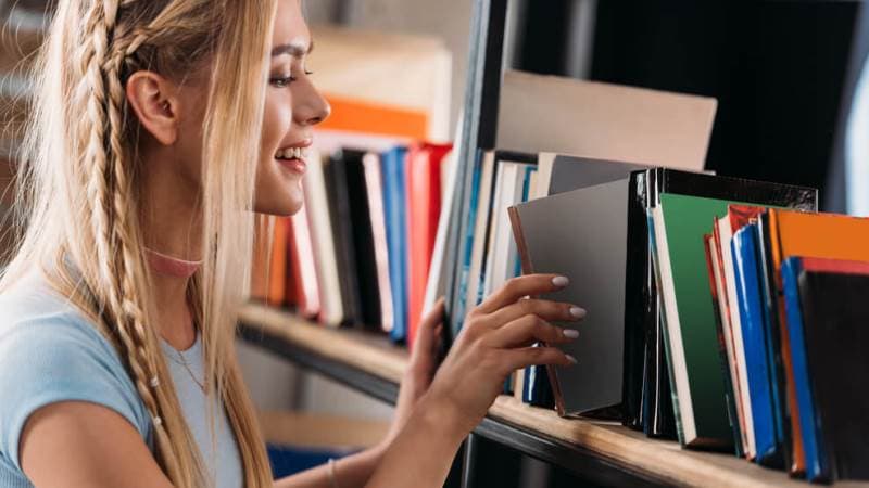 Daha oxucuların gözü kitab rəflərində qalmayacaq - o günə az qaldı...