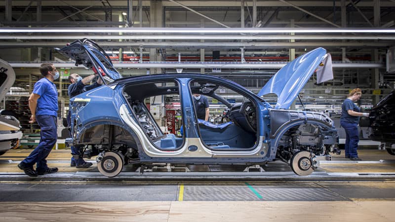 “Volvo Cars” "C40 Recharge" modelinin istehsalına başladı (FOTOLAR)