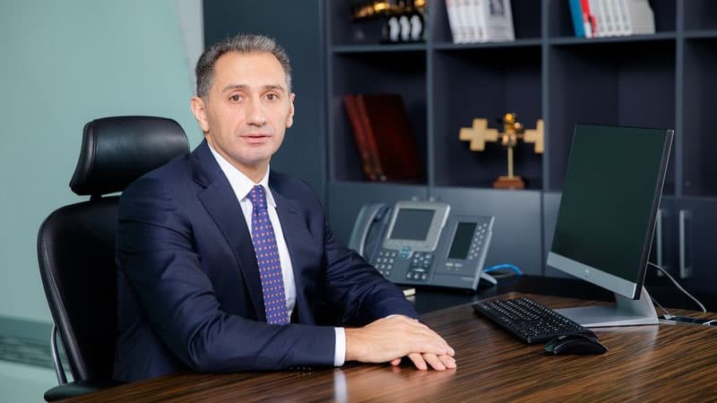 Nazir keçmiş müdiri yenidən öz vəzifəsinə qaytardı 