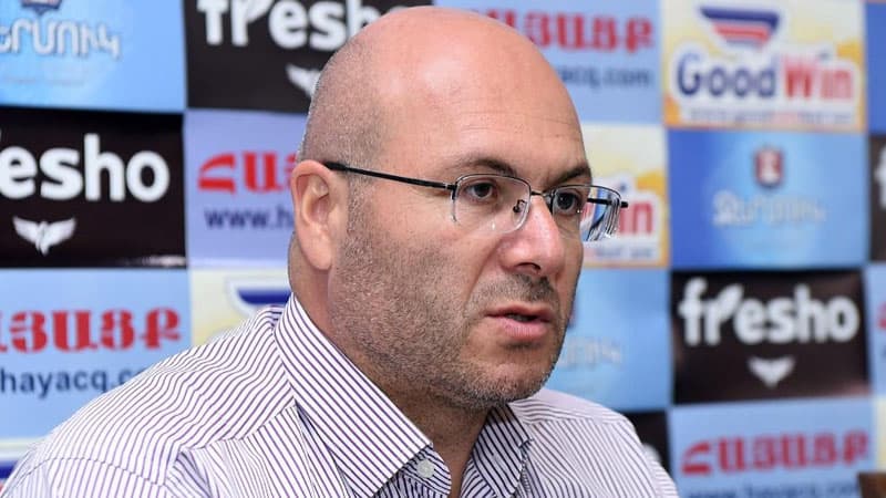 Varujan Avetisyan: "Ermənistan ayaq altında qalacaq..." (VİDEO)