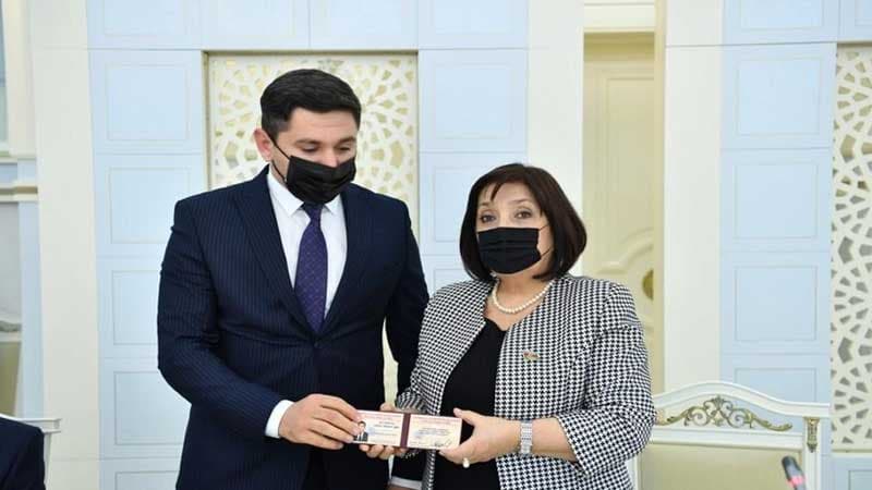 Vətən müharibəsi qazisi Milli Məclisdə işlə təmin olundu (FOTO)