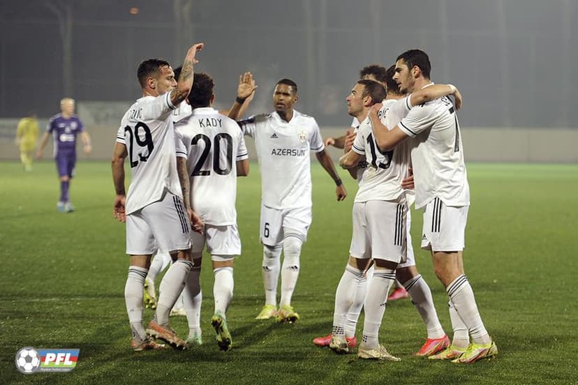 "Qarabağ" "Sumqayıt"ı darmadağın etdi