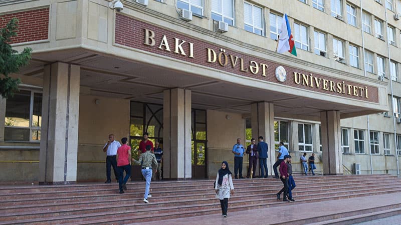 BDU-da 13 dekanın səlahiyyət müddəti başa çatıb (SİYAHI)