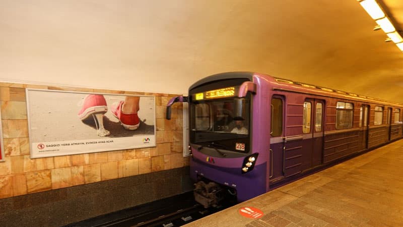 Bakı metrosunda qatarda nasazlıq yarandı