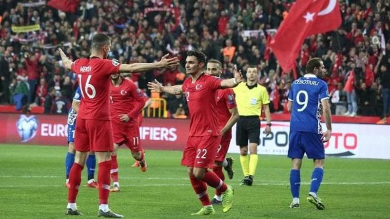 Türkiyə millisi rəqibini darmadağın etdi, 2-ci pilləyə yüksəldi