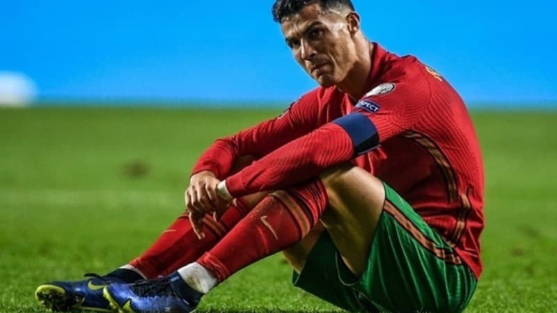 Ronaldo millisinin Serbiyaya məğlubiyyətinə belə reaksiya verdi (FOTO)