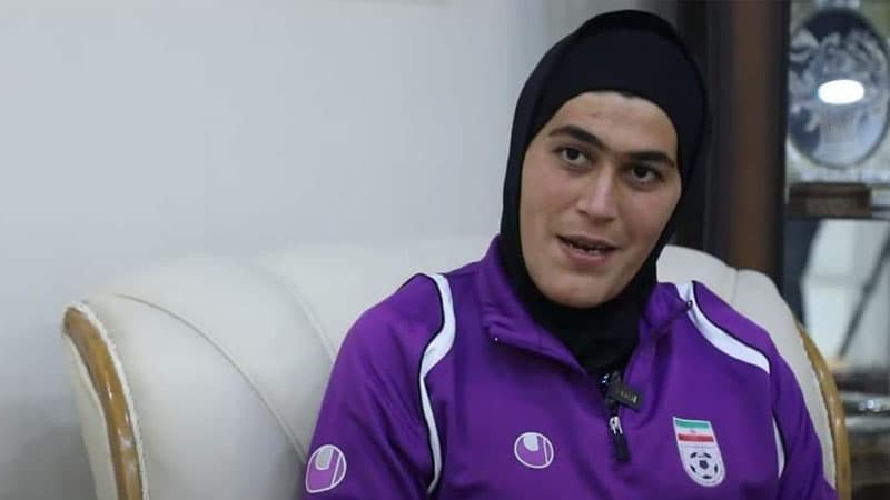 Kişi olduğu iddia edilən İran millisinin qapıçısı danışdı (VİDEO)