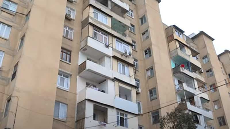 Bakıda bu binalarda istilik yoxdur (VİDEO)