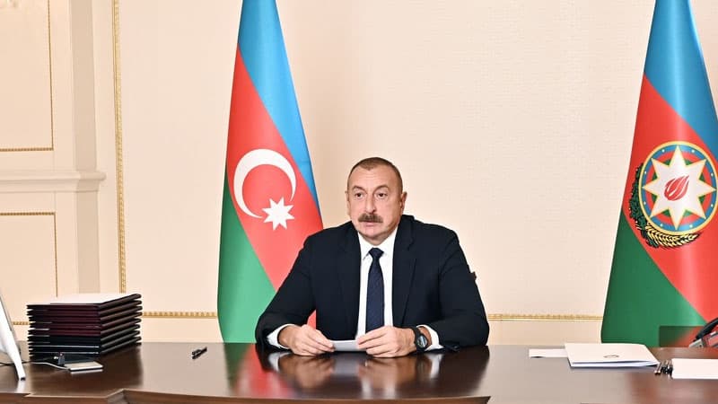 İlham Əliyev nazirə ali xüsusi rütbə verdi