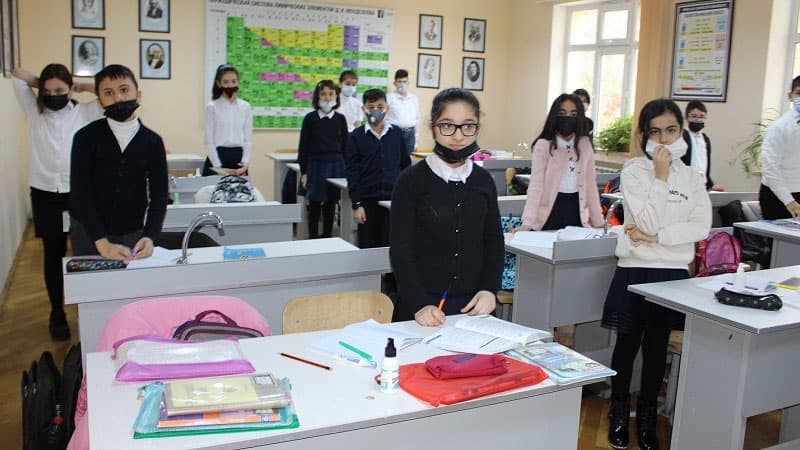 Şagirdlər arasında koronavirusa yoluxmalar artıb? (AÇIQLAMA)