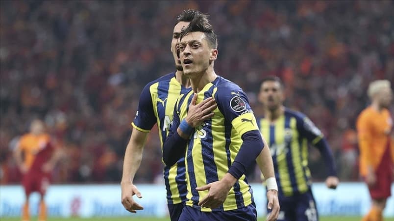 "Fənərbağça" "Qalatasaray"ı məğlub etdi