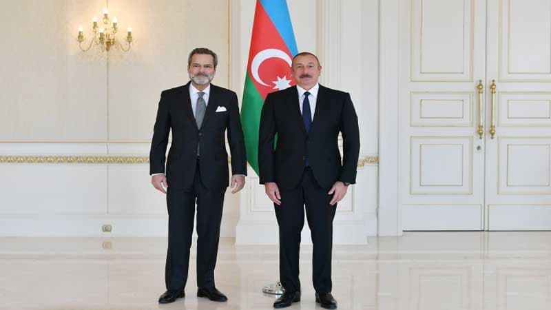 Prezident Portuqaliyanın yeni səfirini qəbul etdi (FOTO)