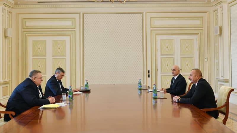 Soçi görüşündən iki gün öncə Putin Overçuku niyə Bakıya göndərib?